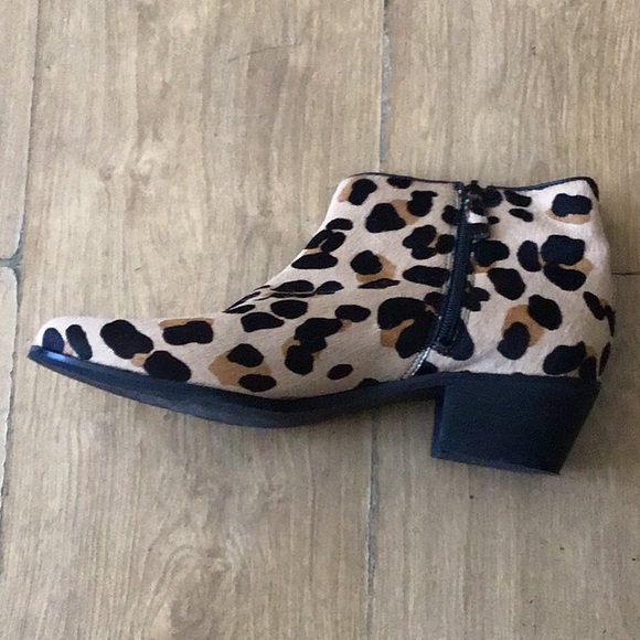 Leopard print Cole Haan ankle boots - Picture 2 of 6